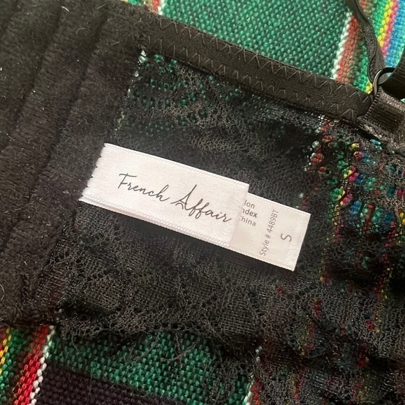 FRENCH Affair Lace Bralette - Picture 8 of 9